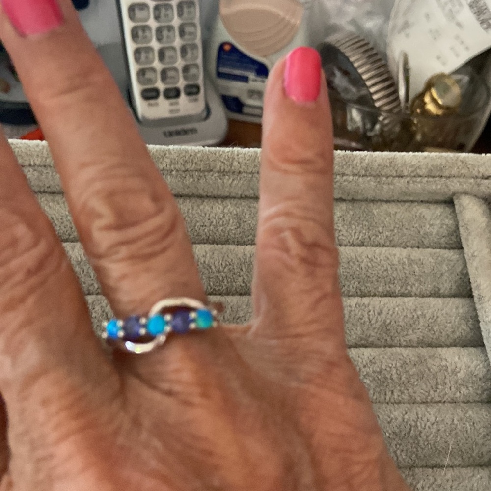 Ring - Picture 3 of 3